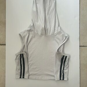 Arabella white hoodie crop top, size L